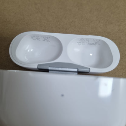 AirPods Pro 2 + MagSafe