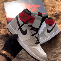 Air Jordan 1 'Smoke Grey'1