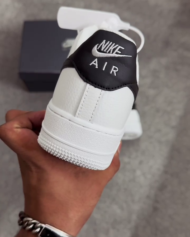Nike Air Force 
