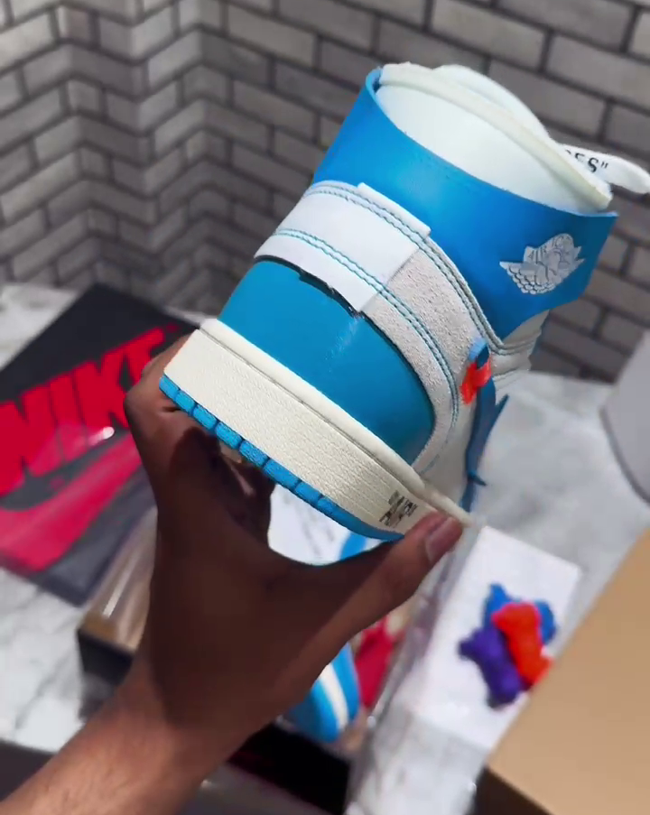  Nike Air Jordan 1 High x Off-White2