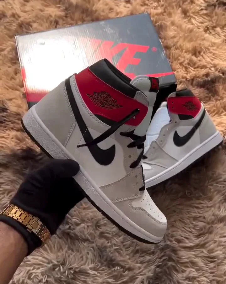 Nike Air Jordan 1 'Smoke Grey'