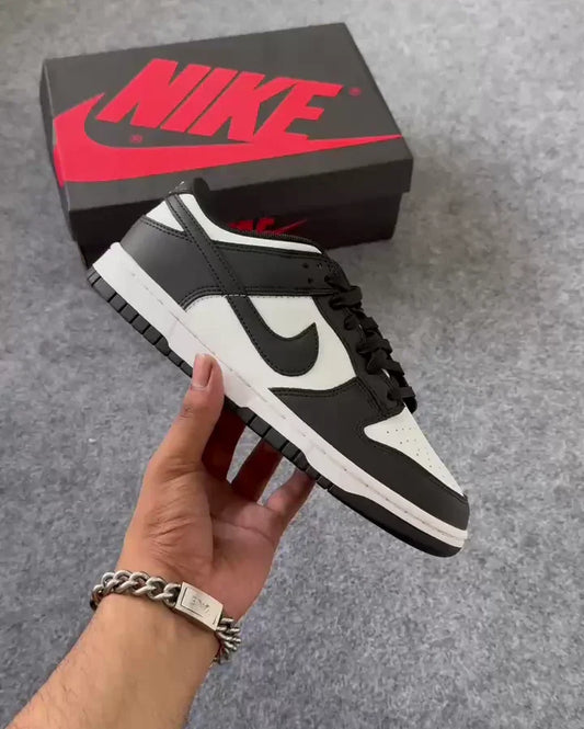 Nike Dunk Low Panda