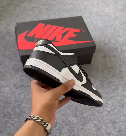 Nike Dunk Low Panda