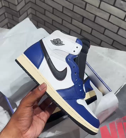 Nike Air Jordan High