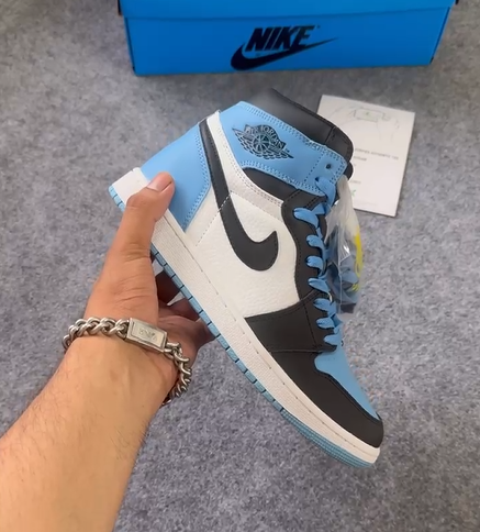 Nike Air Jordan High